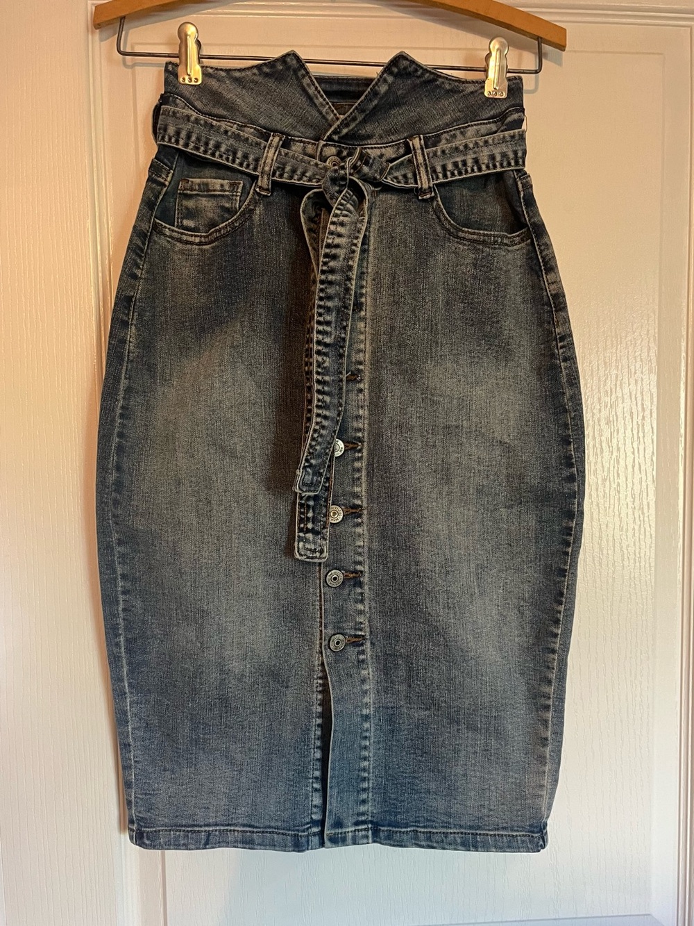 High-Waist Button-Front Denim Pencil Skirt - Washed Black